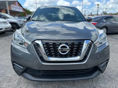 Used 2019 Nissan Kicks SV image 10