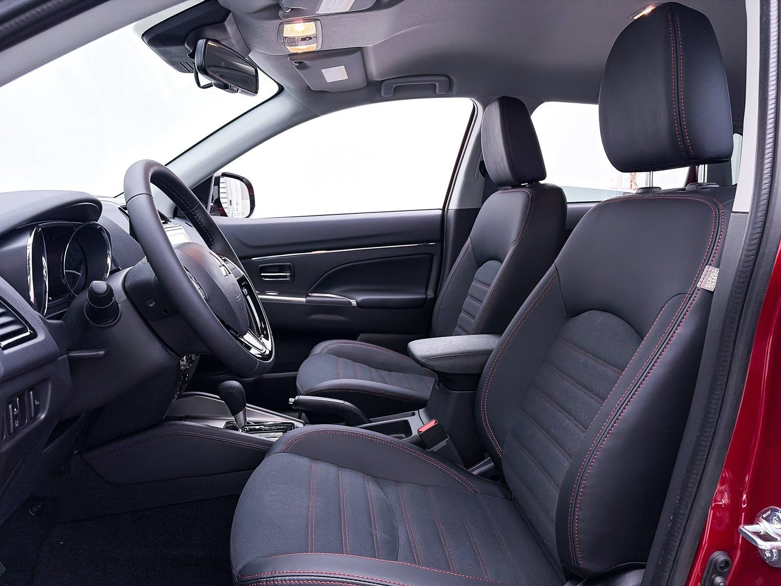 Used 2026 Mitsubishi Outlander Sport SE AWD/4WD image 9