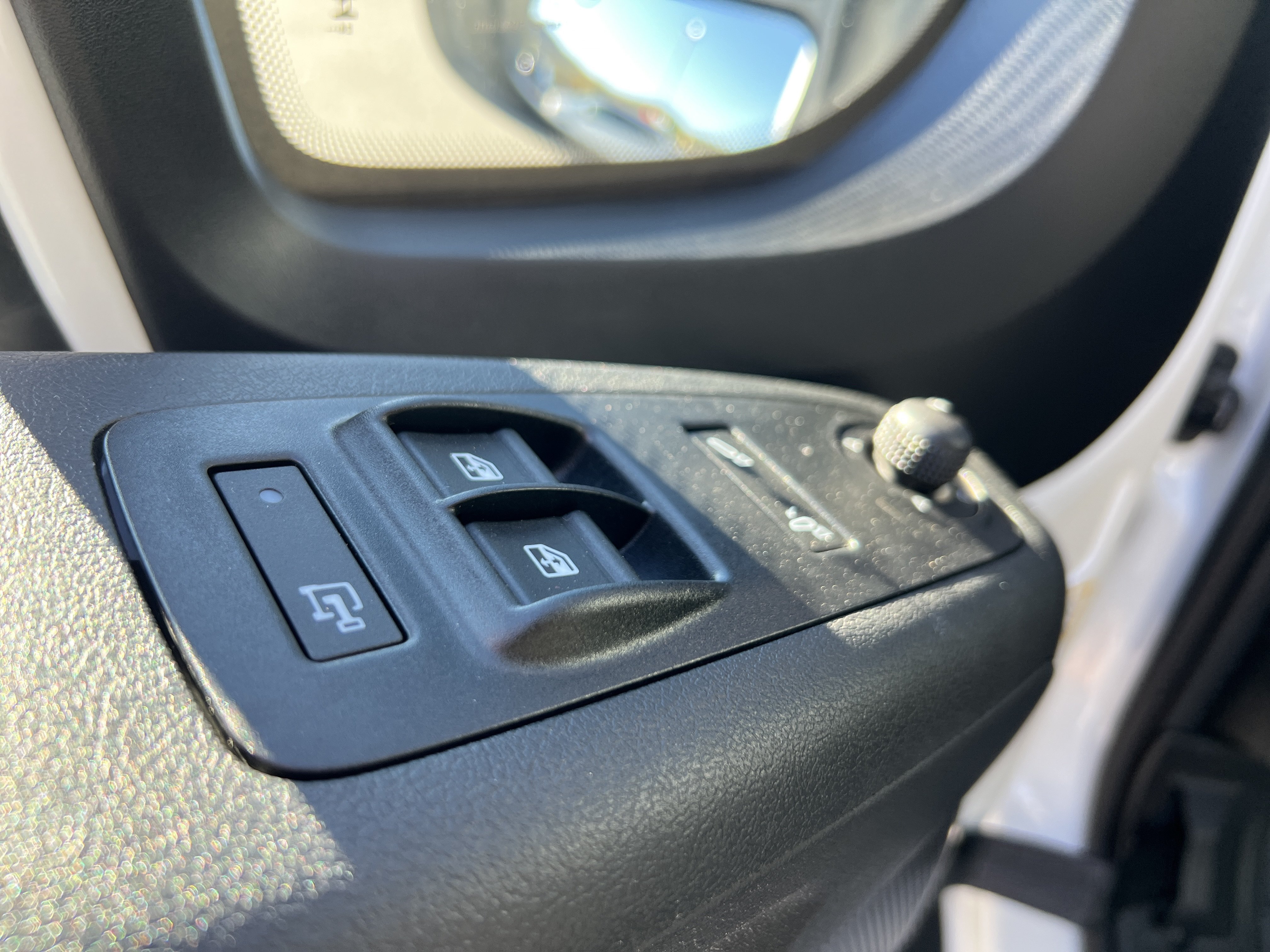 Used 2025 RAM ProMaster 2500 w/ Safety Group FWD image 14