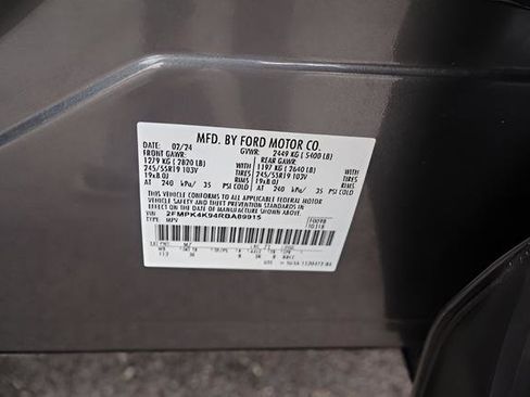 Used 2024 Ford Edge Titanium AWD/4WD image 24