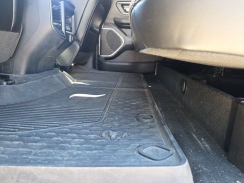 Used 2022 RAM 1500 Laramie w/ Sport Appearance Package AWD/4WD image 10