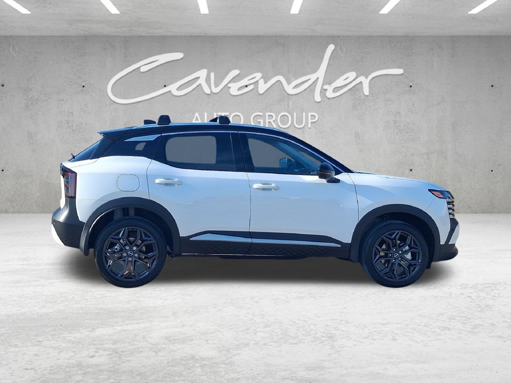 New 2027 Nissan Kicks SR w/ Cold Weather Package FWD image 18