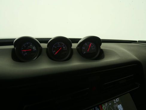 Used 2024 Nissan Z Performance w/ Floor Mat Package RWD image 18