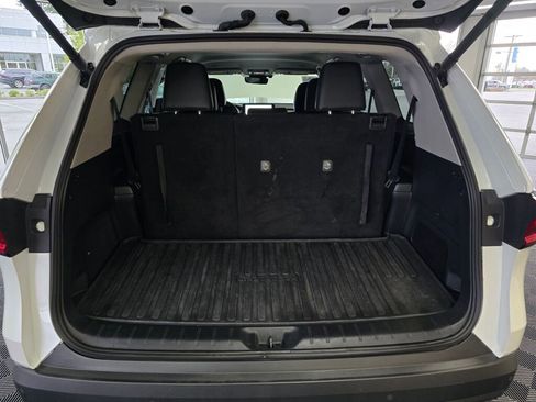 Used 2024 Toyota Grand Highlander Limited image 17