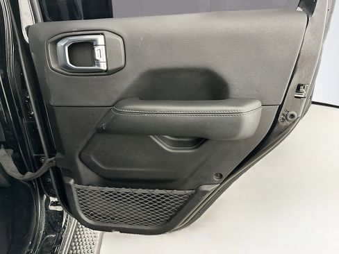 Used 2021 Jeep Wrangler Sahara w/ Cold Weather Group image 31