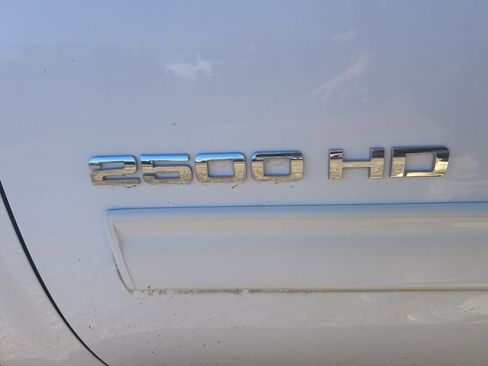 Used 2013 Chevrolet Silverado 2500 LT w/ Interior Plus Package image 5