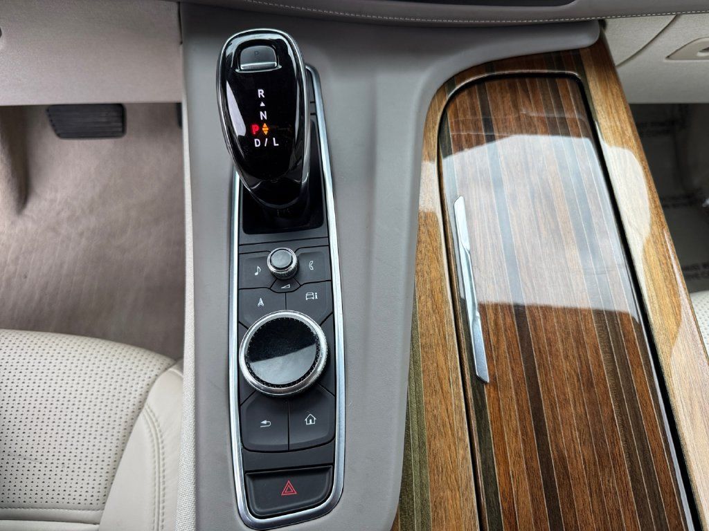 Used 2022 Cadillac Escalade ESV Sport Platinum AWD/4WD image 20