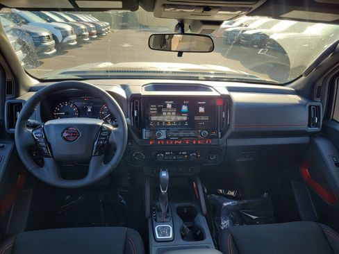 New 2026 Nissan Frontier PRO-4X w/ Tow Package AWD/4WD image 9