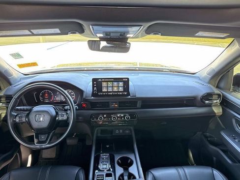 Used 2024 Honda Pilot TrailSport image 13