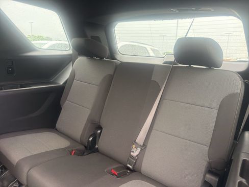 Certified 2023 Chevrolet Traverse LT AWD/4WD image 35