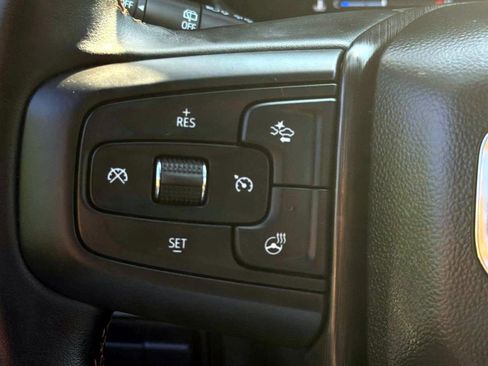 Used 2024 GMC Yukon AT4 w/ Technology Package AWD/4WD image 14