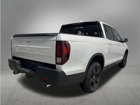 New 2026 Honda Ridgeline Black Edition image 5