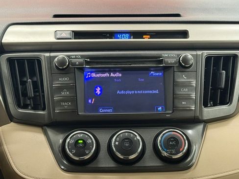 Used 2013 Toyota RAV4 LE AWD/4WD image 24