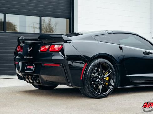 Used 2016 Chevrolet Corvette Stingray Coupe w/ 2LT Preferred Equipment Group image 53