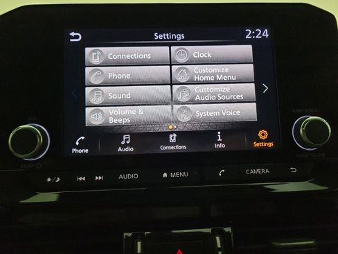 Used 2022 Nissan Pathfinder S FWD image 25