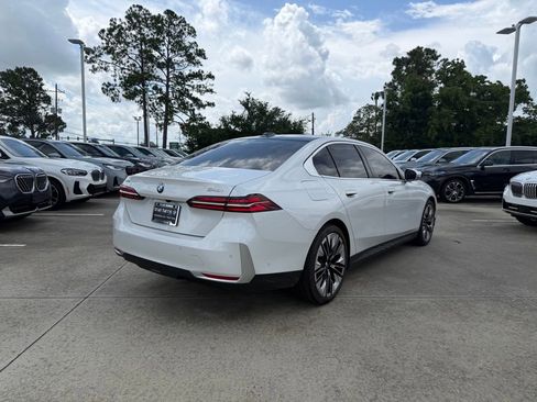 Certified 2026 BMW 540i xDrive w/ Executive Package AWD/4WD image 3