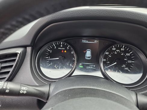 Used 2017 Nissan Rogue SL w/ SL Premium Package image 21