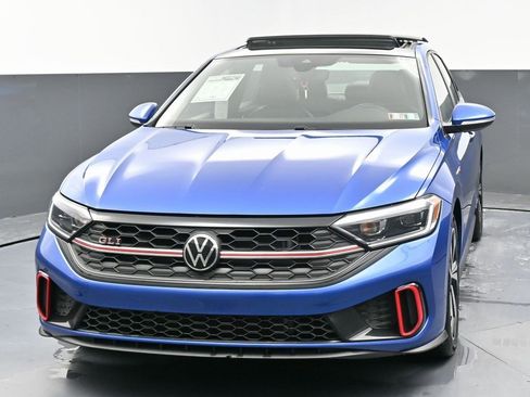 Used 2024 Volkswagen Jetta GLI Autobahn image 5