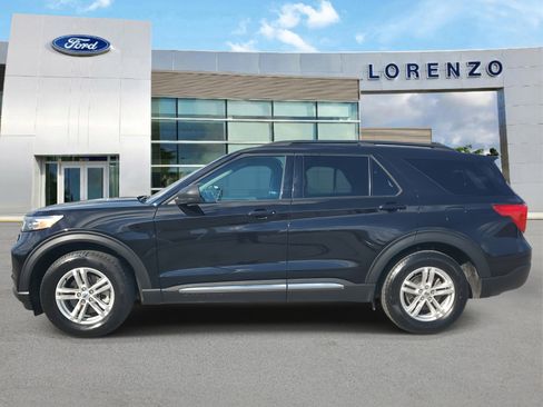 Used 2023 Ford Explorer XLT image 8