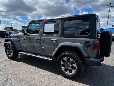 Used 2020 Jeep Wrangler Unlimited Sahara w/ Dual Top Group AWD/4WD image 8