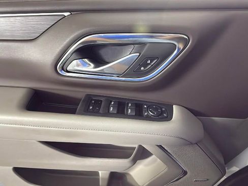 Certified 2024 Chevrolet Tahoe Z71 w/ Luxury Package image 25