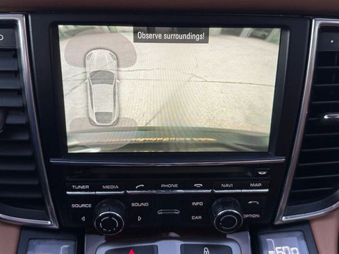 Used 2012 Porsche Panamera 4 image 14