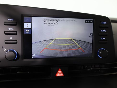 Certified 2025 Hyundai Elantra Sport image 6