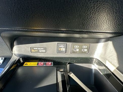Used 2025 Toyota Camry XSE FWD image 36