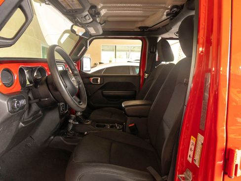 Used 2019 Jeep Wrangler Unlimited Sport AWD/4WD image 14