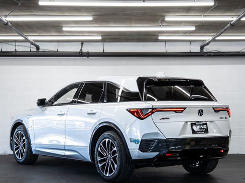 Certified 2024 Acura ZDX A-Spec image 3
