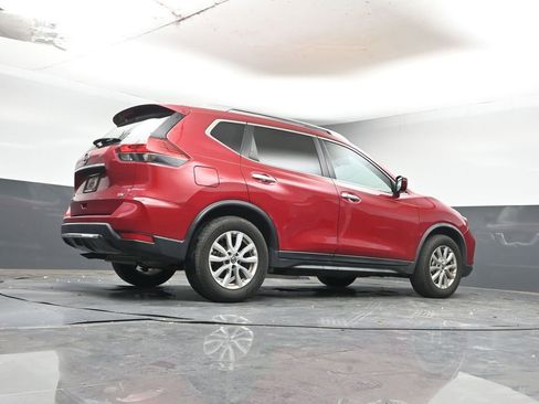 Used 2017 Nissan Rogue SV image 13