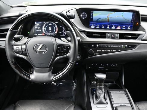 Used 2020 Lexus ES 350 Luxury image 6