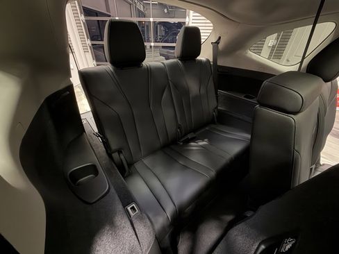 Used 2022 Acura MDX SH-AWD image 7