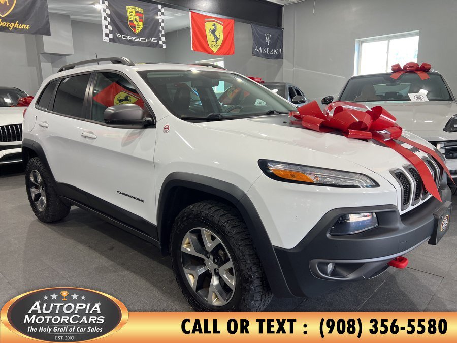 Used 2018 Jeep Cherokee Trailhawk AWD/4WD image 7
