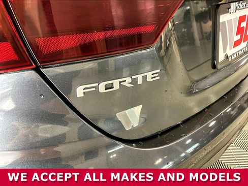 Certified 2022 Kia Forte LXS FWD image 22