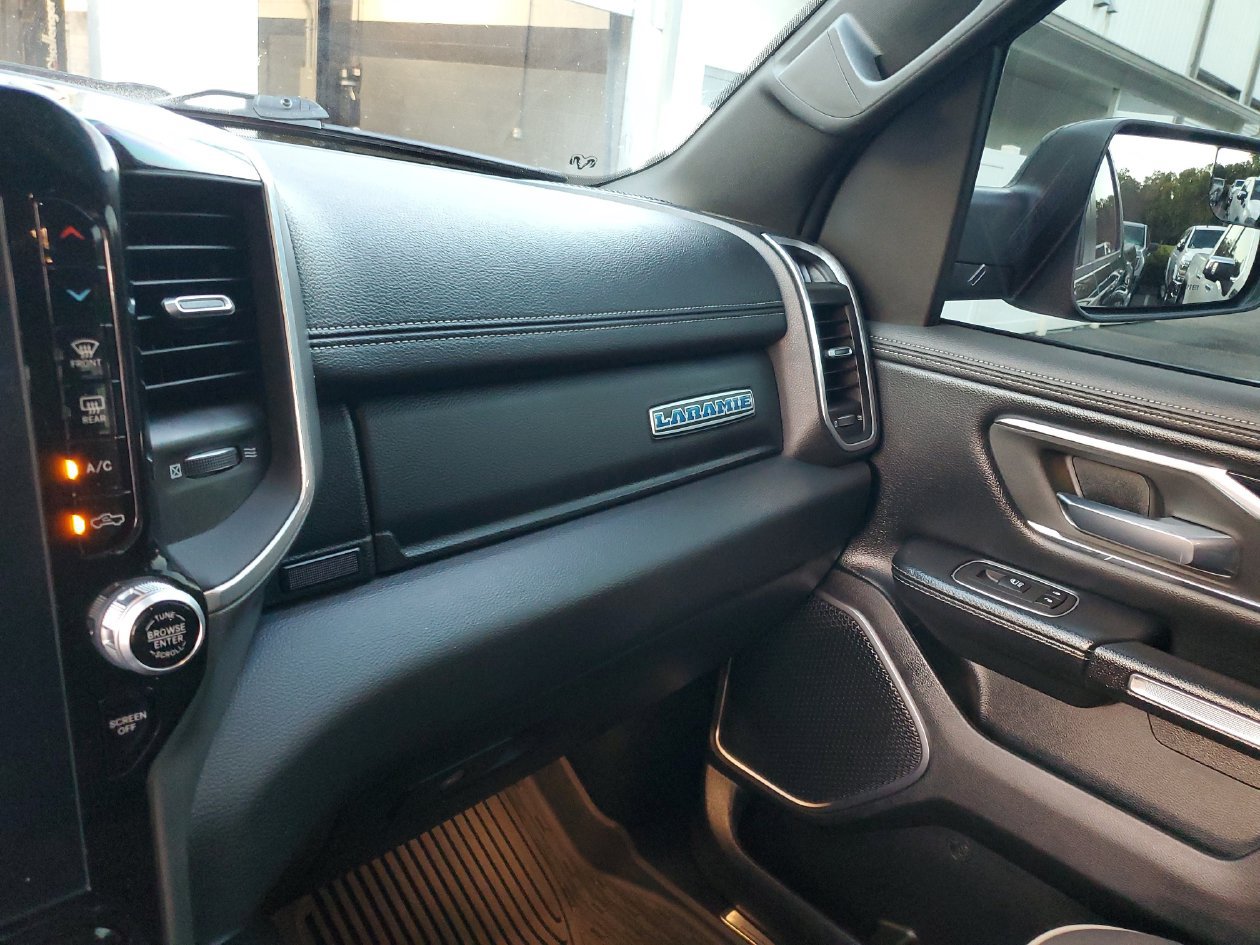 Used 2021 RAM 1500 Laramie w/ Sport Appearance Package AWD/4WD image 26