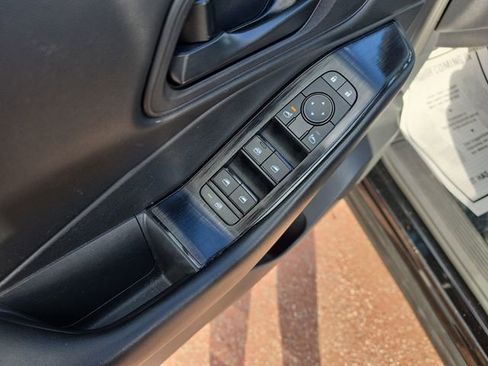 Used 2024 Nissan Rogue S AWD/4WD image 11
