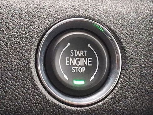 New 2026 GMC Acadia Elevation image 18