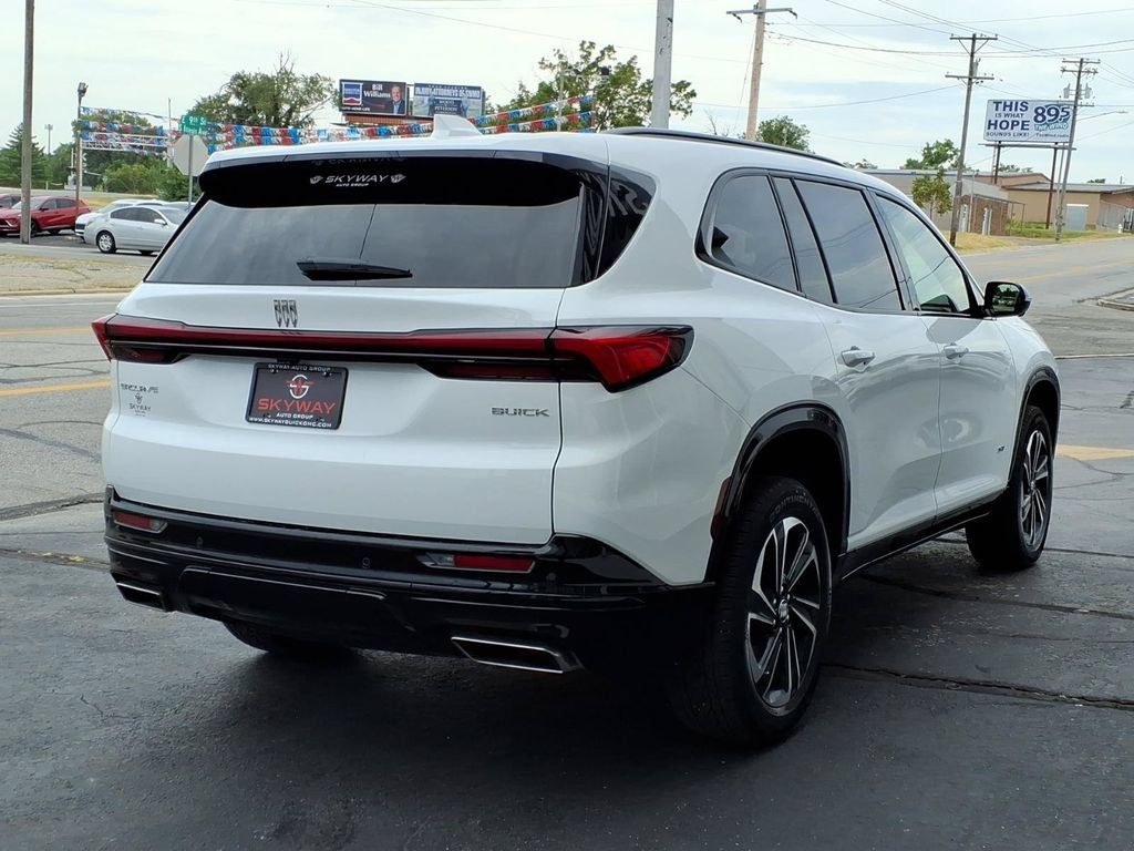 Used 2026 Buick Enclave Sport Touring FWD image 4