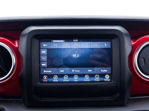 Used 2021 Jeep Gladiator Rubicon w/ LED Lighting Group AWD/4WD image 19