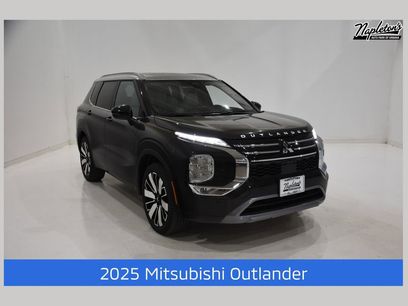 New 2025 Mitsubishi Outlander AWD
