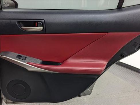 Used 2019 Lexus IS 300 F Sport image 21