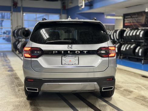 New 2026 Honda Pilot EX-L image 5