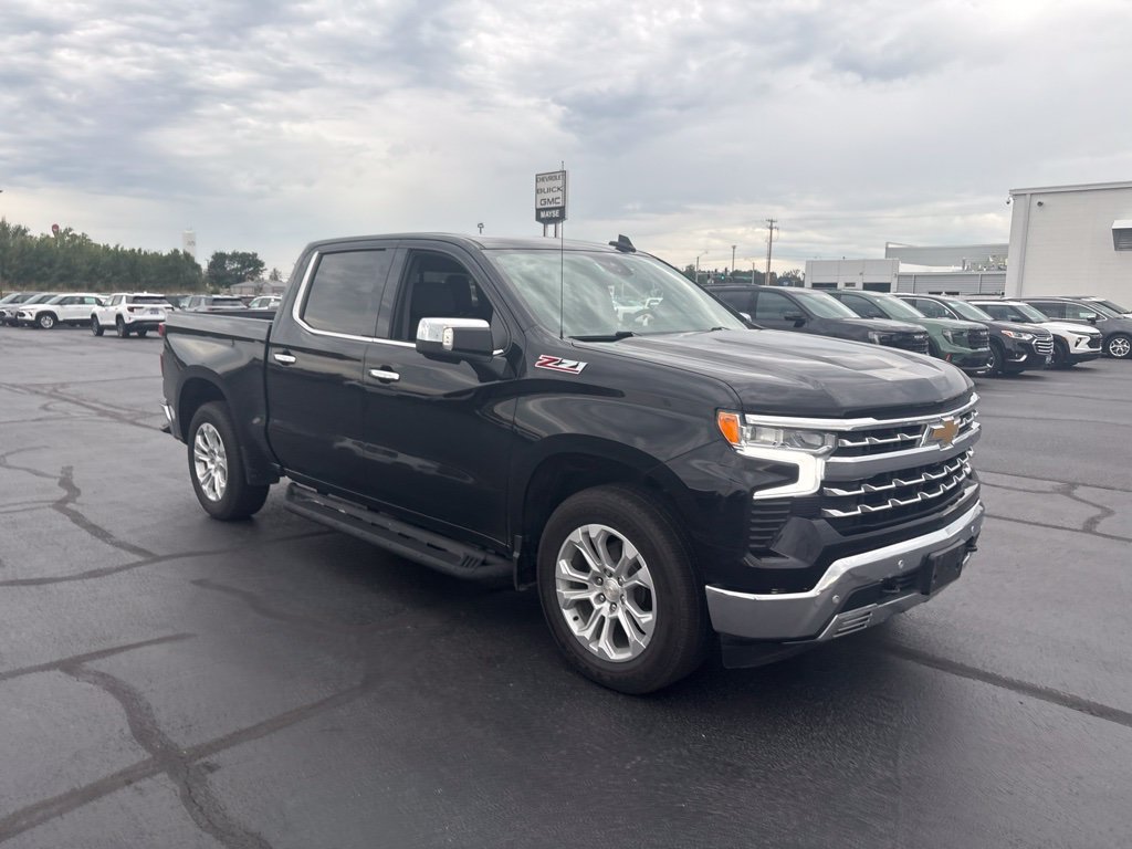 Used 2023 Chevrolet Silverado 1500 LTZ AWD/4WD image 10