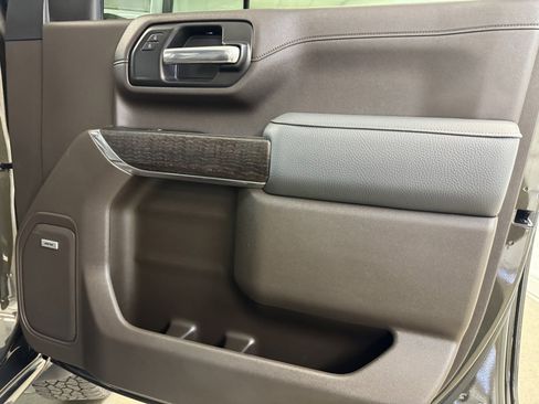 Used 2022 GMC Sierra 2500 Denali w/ Denali Ultimate Package image 29