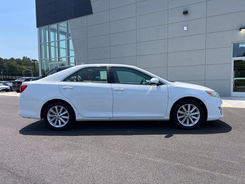Used 2013 Toyota Camry XLE FWD image 7