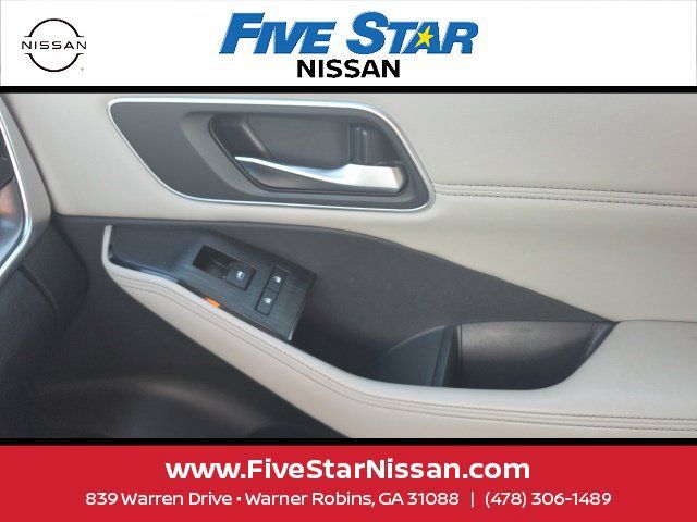 Used 2021 Nissan Rogue SV w/ Premium Package FWD image 15