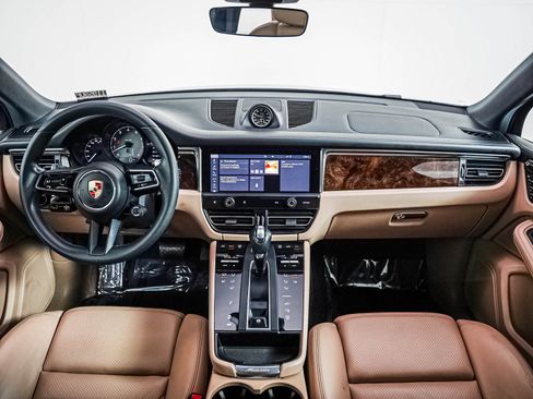 Certified 2023 Porsche Macan S AWD/4WD image 15