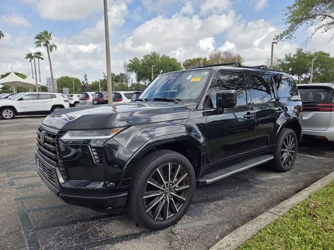 Used 2024 Lexus GX 550 w/ Cold Area Package image 3