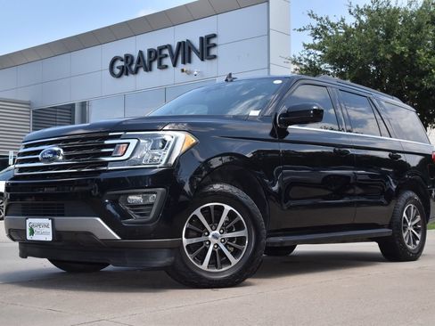 Used 2021 Ford Expedition XLT RWD image 2